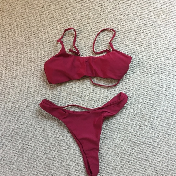 Sexy Maroon Strappy/String Bikini - Picture 7 of 8